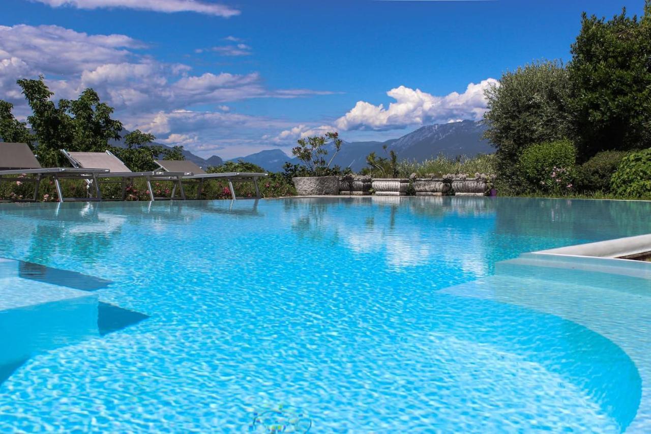 Villa Elena Appartamento In Villa Montinelle Екстер'єр фото