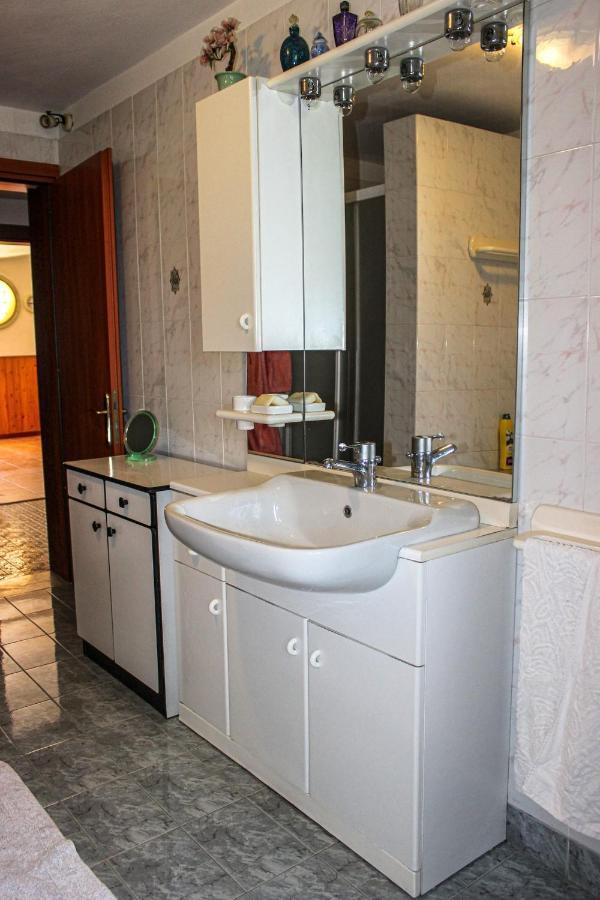 Villa Elena Appartamento In Villa Montinelle Екстер'єр фото