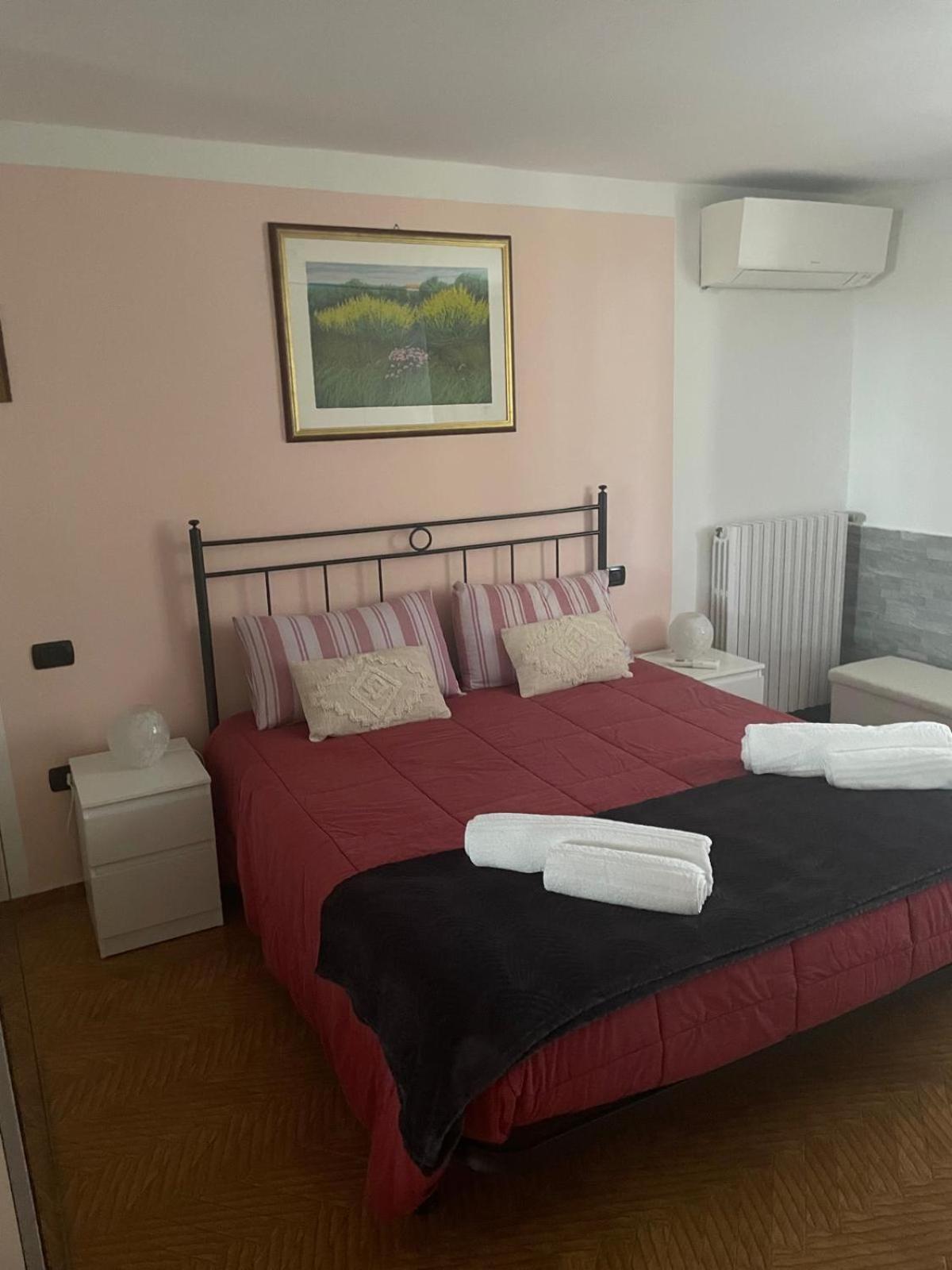 Villa Elena Appartamento In Villa Montinelle Екстер'єр фото